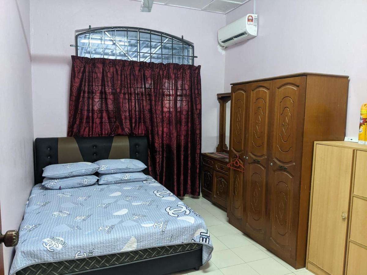 Aryani Homestay Kampong Kelemak Exteriér fotografie